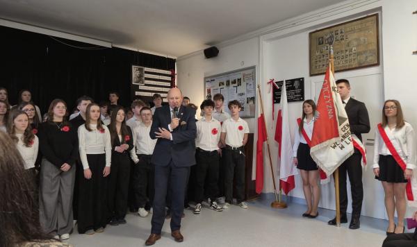 1ba79d11 9cee 49f1 8b6d 33a3835437c3