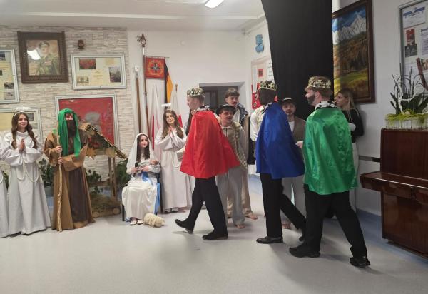 796b26ae 54ee 40ad bb74 1be5cce2b8cb 1