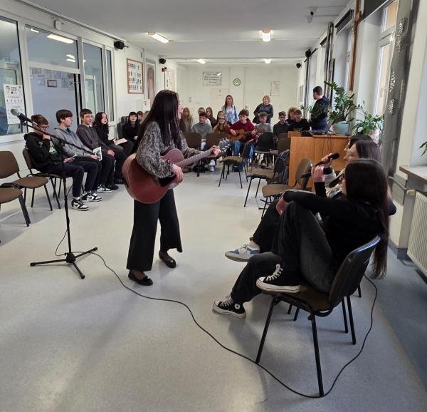 e099e7ab 6cfa 4571 b0ed e3661d698da8 1