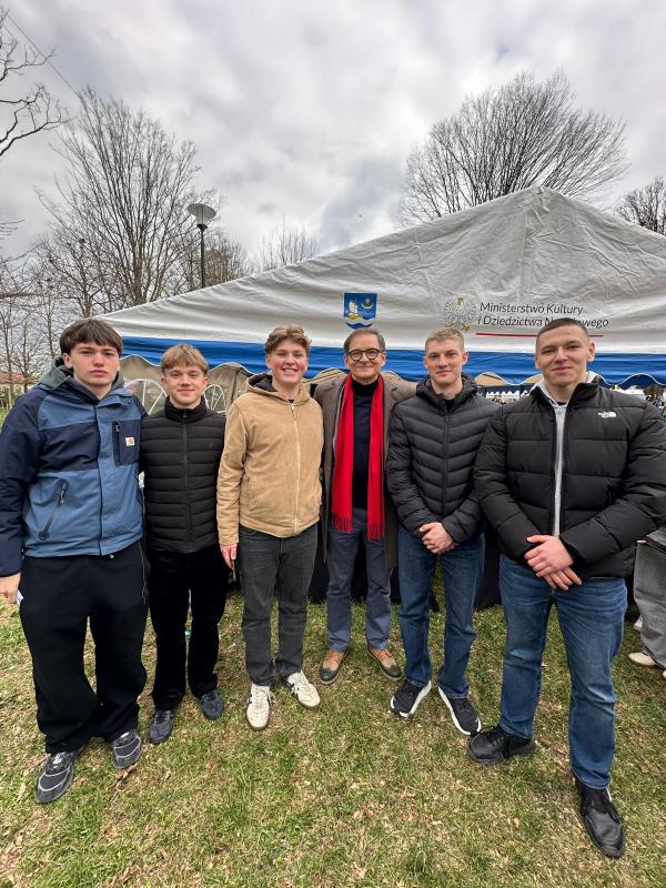 45547009 3e18 4d1e a148 e8d07971f5f6