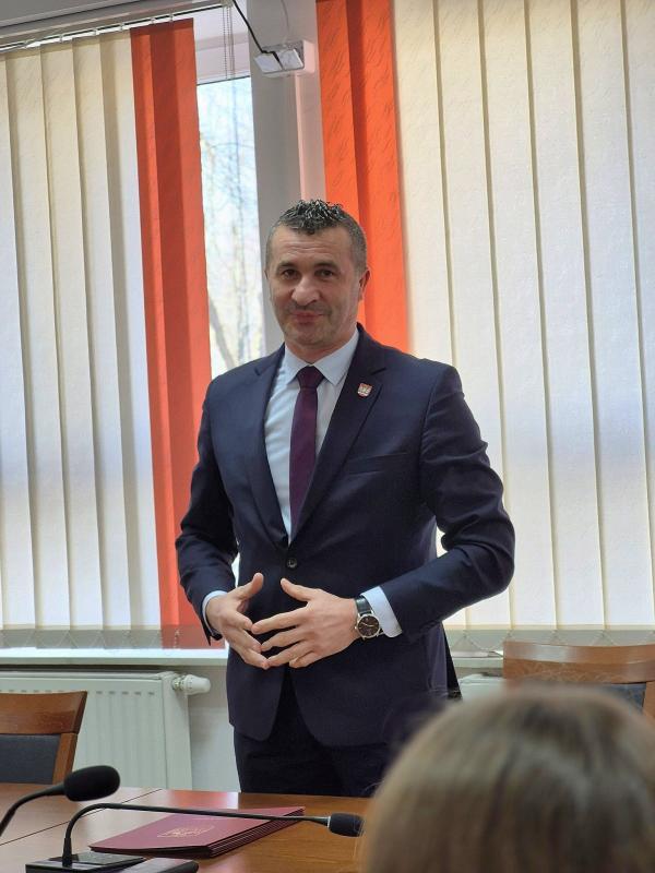 657323485 1231393832499456 4804857888541135421 n