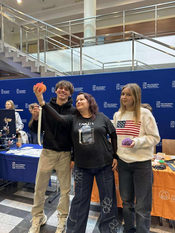 received 1243849938630683