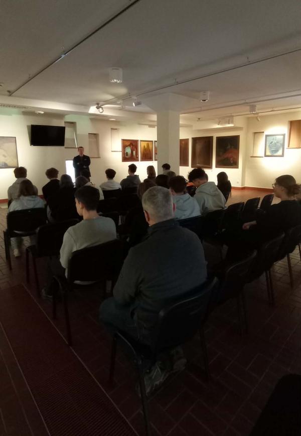 9c2853a9 b433 4a75 baec e9f1af65b2ed